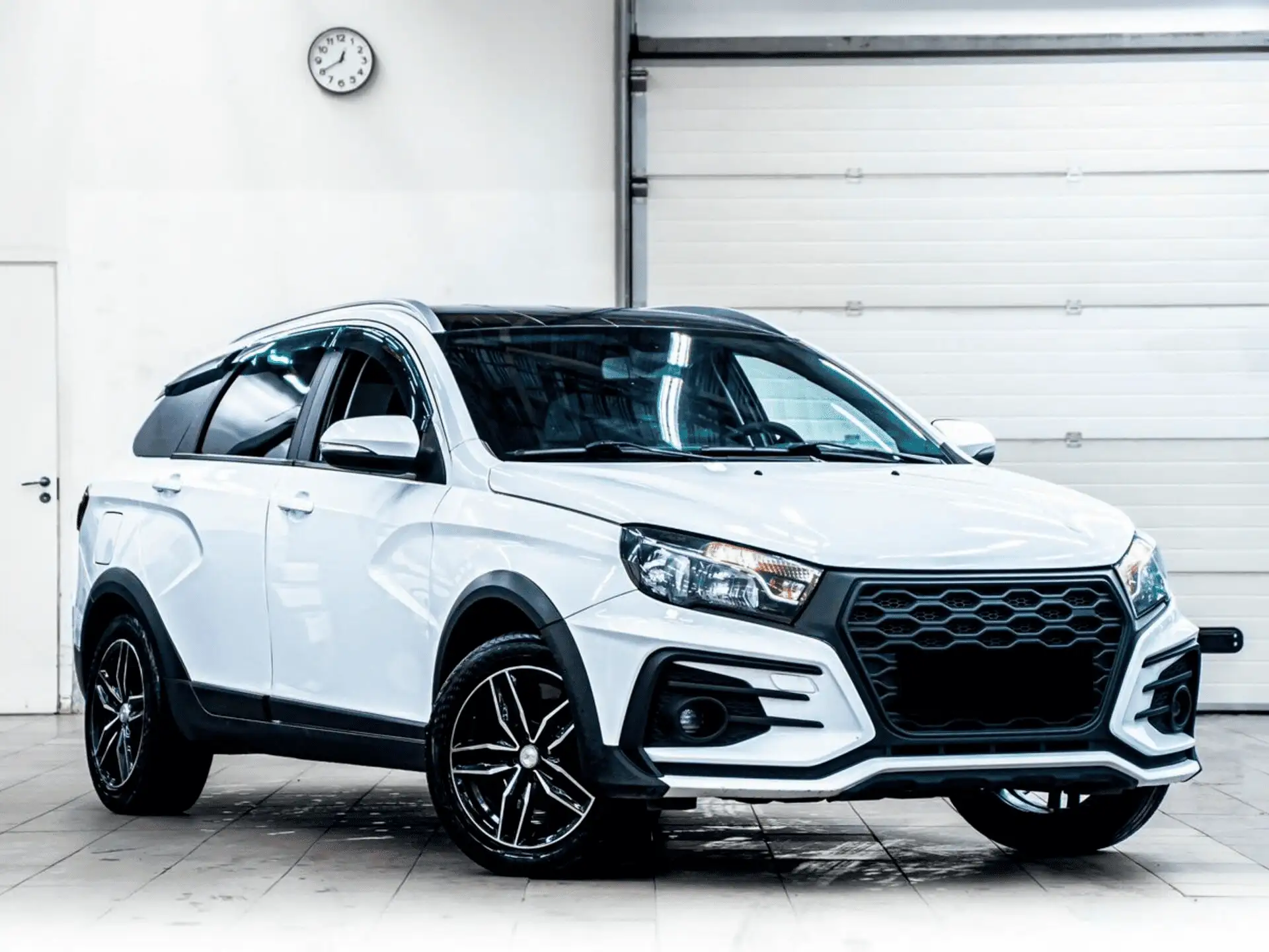 Lada Vesta SW Cross - фото №2